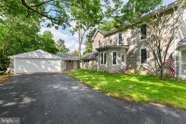 105 E WASHINGTON ST, Remington, VA 22734