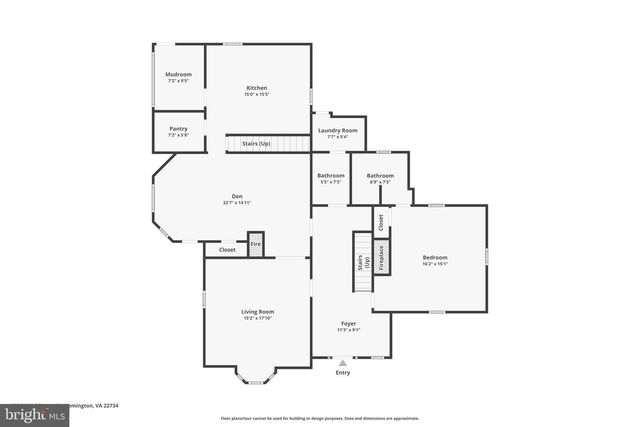 105 E WASHINGTON ST, Remington, VA 22734