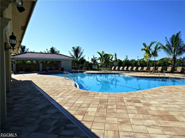 3882 Tilbor CIR, Fort Myers, FL 33916