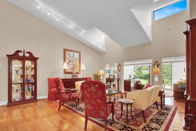 6965 Parisian Way, Lake Worth, FL 33467