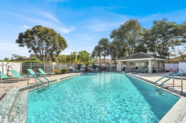 6965 Parisian Way, Lake Worth, FL 33467