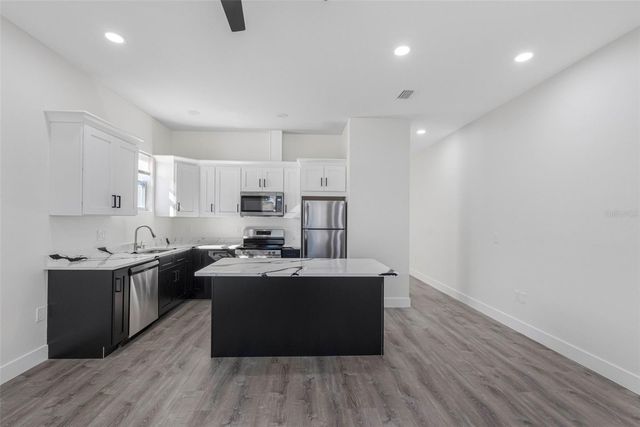 10271 LAKE DRIVE, New Port Richey, FL 34654