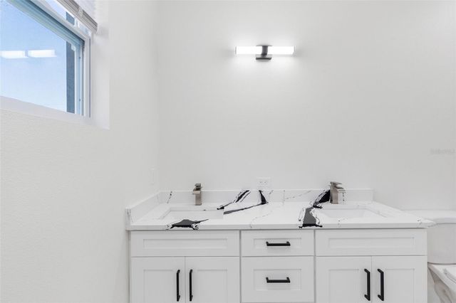 10271 LAKE DRIVE, New Port Richey, FL 34654