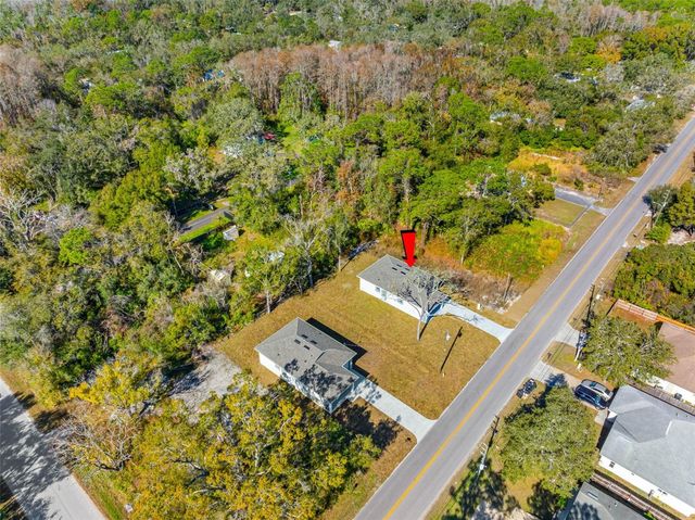 10271 LAKE DRIVE, New Port Richey, FL 34654
