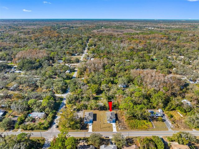 10271 LAKE DRIVE, New Port Richey, FL 34654