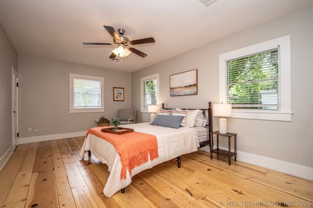 422 NW A Street, Ardmore, OK 73401