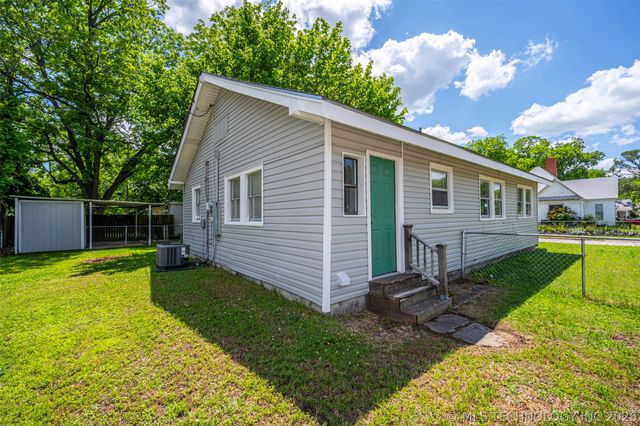 422 NW A Street, Ardmore, OK 73401