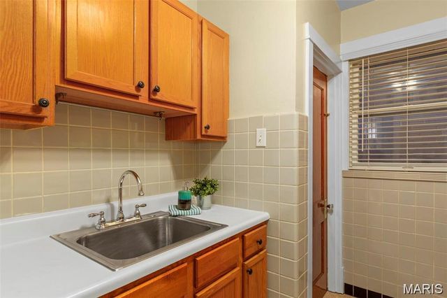 5332 Loughborough Avenue, St Louis, MO 63109