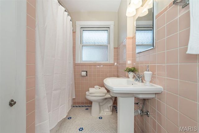 5332 Loughborough Avenue, St Louis, MO 63109