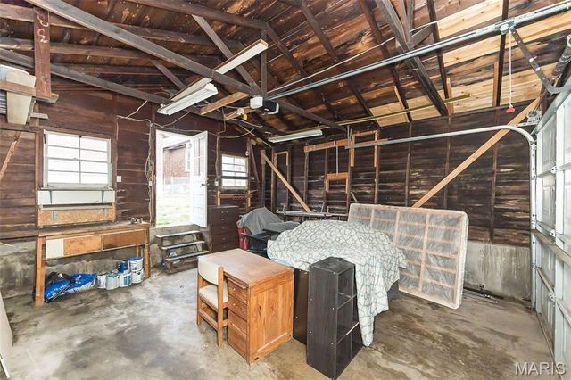 5332 Loughborough Avenue, St Louis, MO 63109