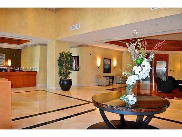 7900 Harbor Island Dr 1010, North Bay Village, FL 33141