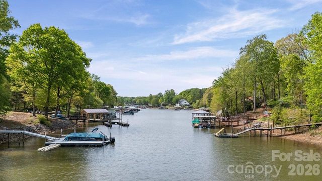 347 Whippoorwill Road, Mooresville, NC 28117
