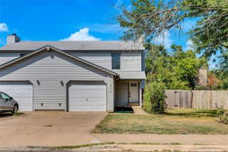 8806 Springmail CIR A, Austin, TX 78729