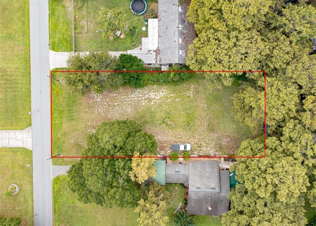 COVE ROAD, Tavares, FL 32778