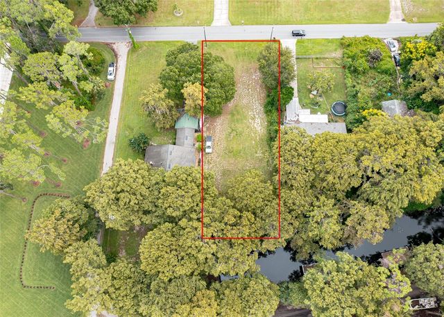 COVE ROAD, Tavares, FL 32778