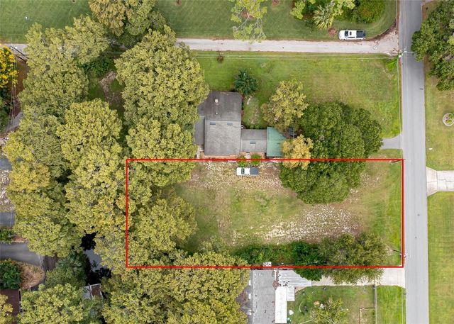 COVE ROAD, Tavares, FL 32778