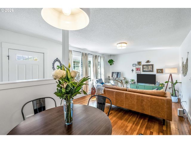 5814 Ne 6TH Ave, Portland, OR 97211