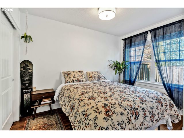 5814 Ne 6TH Ave, Portland, OR 97211