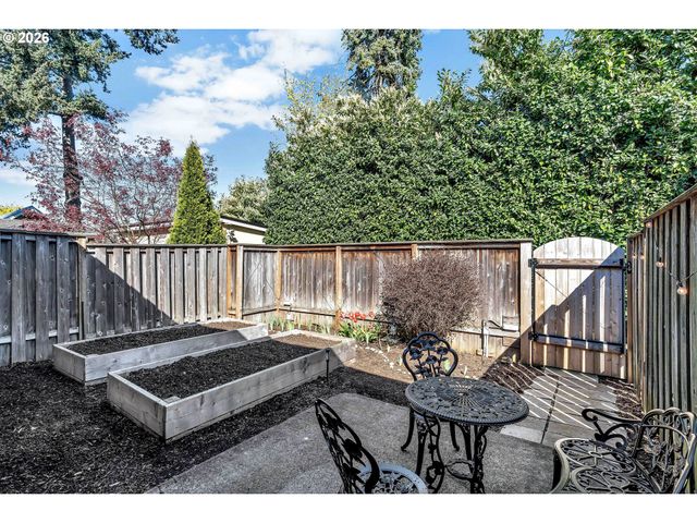 5814 Ne 6TH Ave, Portland, OR 97211