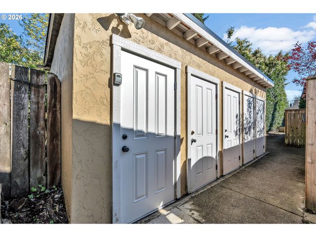 5814 Ne 6TH Ave, Portland, OR 97211