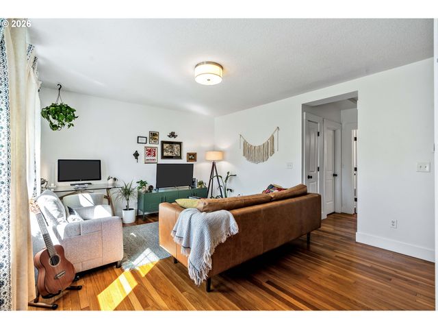 5814 Ne 6TH Ave, Portland, OR 97211