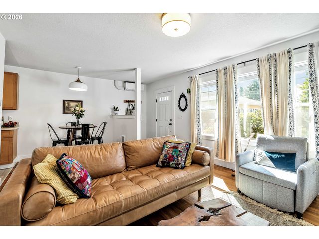 5814 Ne 6TH Ave, Portland, OR 97211