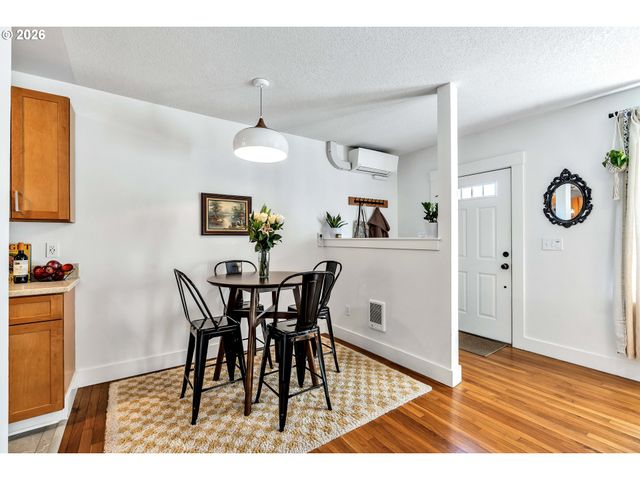 5814 Ne 6TH Ave, Portland, OR 97211