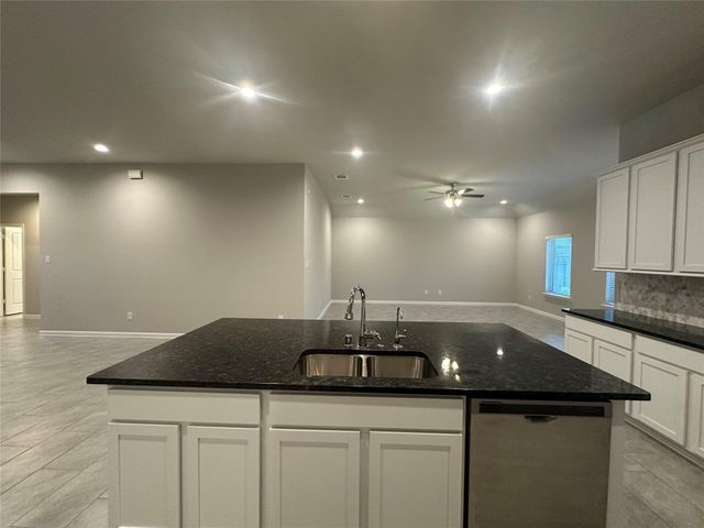 6329 Clearwater Drive, League City, TX 77573