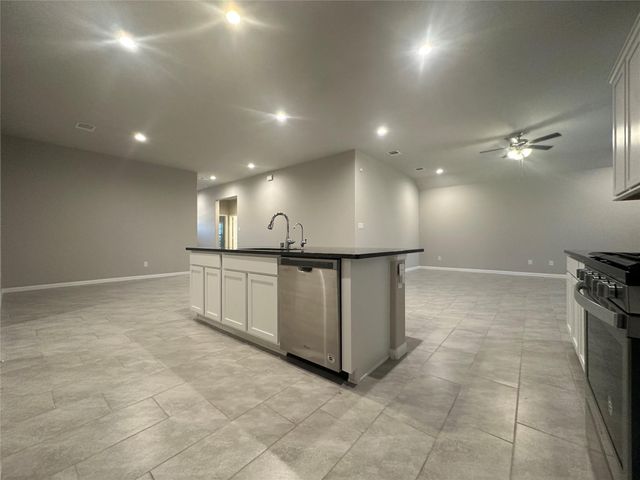 6329 Clearwater Drive, League City, TX 77573