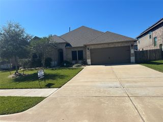 6329 Clearwater Drive, League City, TX 77573