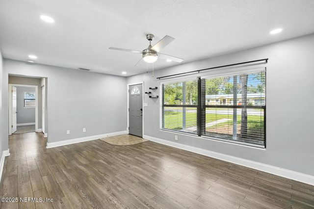 2007 SHERMAN Avenue, Palatka, FL 32177