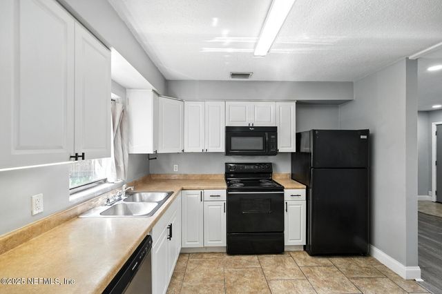 2007 SHERMAN Avenue, Palatka, FL 32177