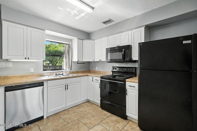2007 SHERMAN Avenue, Palatka, FL 32177