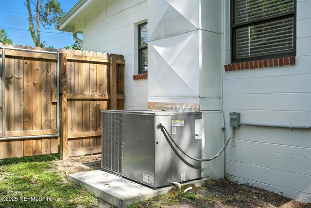 2007 SHERMAN Avenue, Palatka, FL 32177