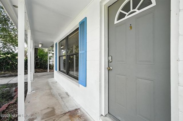 2007 SHERMAN Avenue, Palatka, FL 32177