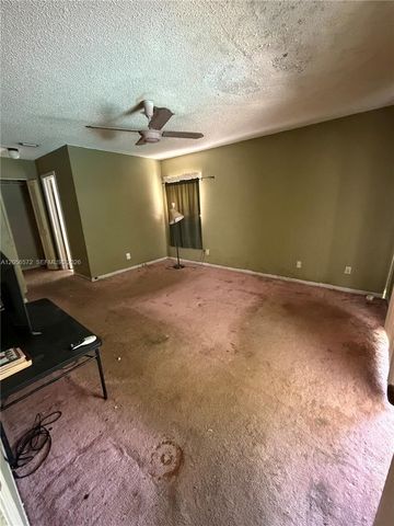 9840 NW 25th Ct, Coral Springs, FL 33065