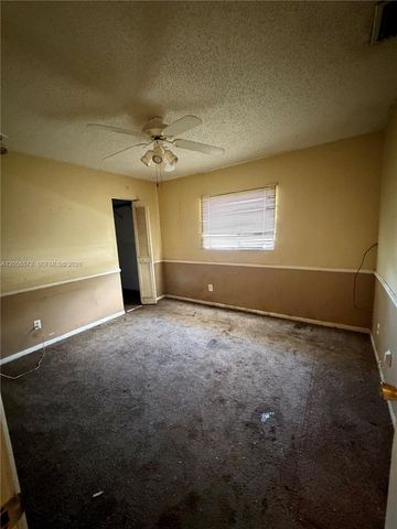 9840 NW 25th Ct, Coral Springs, FL 33065