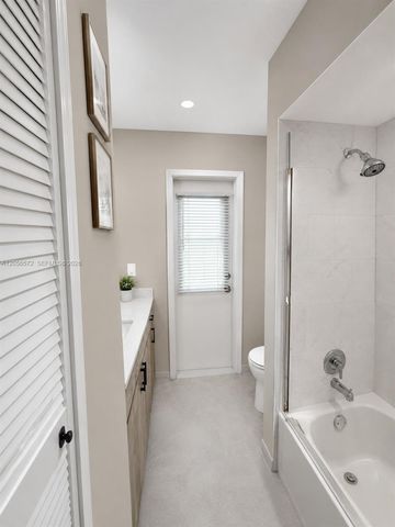 9840 NW 25th Ct, Coral Springs, FL 33065