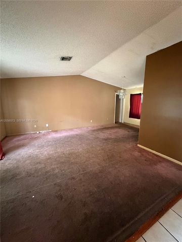 9840 NW 25th Ct, Coral Springs, FL 33065
