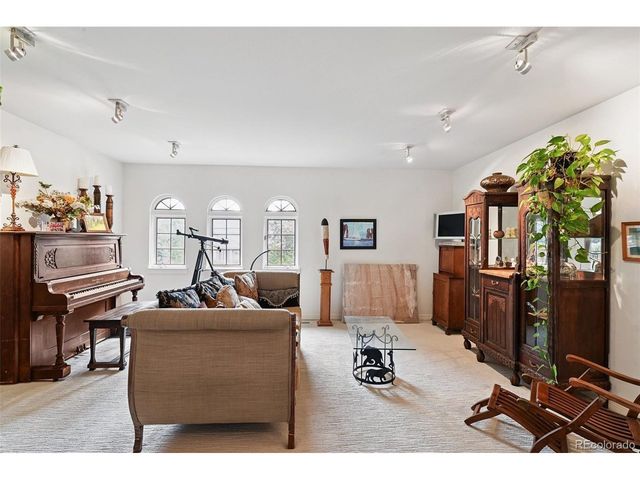 3391 Oak St, Wheat Ridge, CO 80033