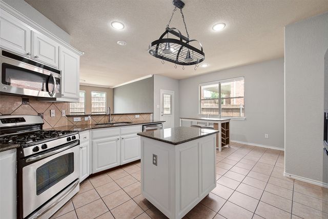 10005 Butte Meadows Drive, Fort Worth, TX 76177