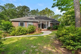 4 Woodleaf St., Hattiesburg, MS 39402