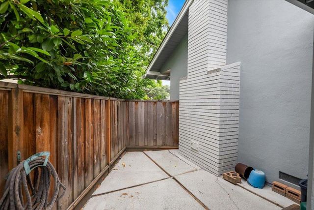 32 Bradshaw Terrace, Redwood City, CA 94062