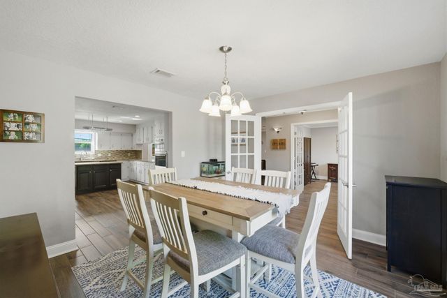 1131 Northbrook Dr, Pensacola, FL 32504