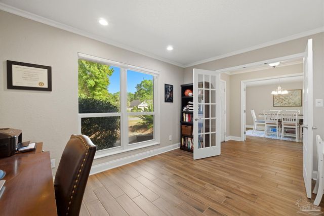 1131 Northbrook Dr, Pensacola, FL 32504