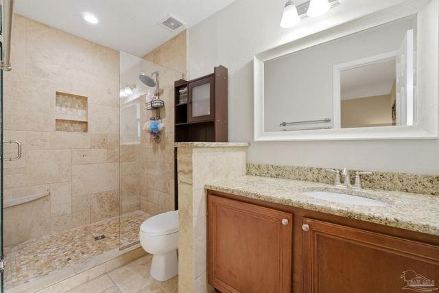 1131 Northbrook Dr, Pensacola, FL 32504