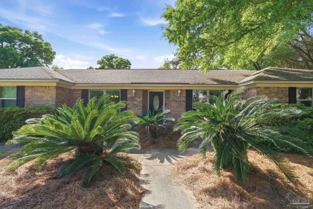 1131 Northbrook Dr, Pensacola, FL 32504