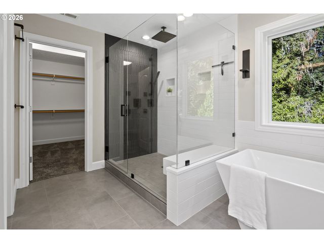 8525 Sw 181ST Ave, Beaverton, OR 97007