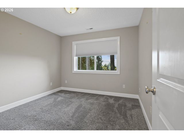 8525 Sw 181ST Ave, Beaverton, OR 97007