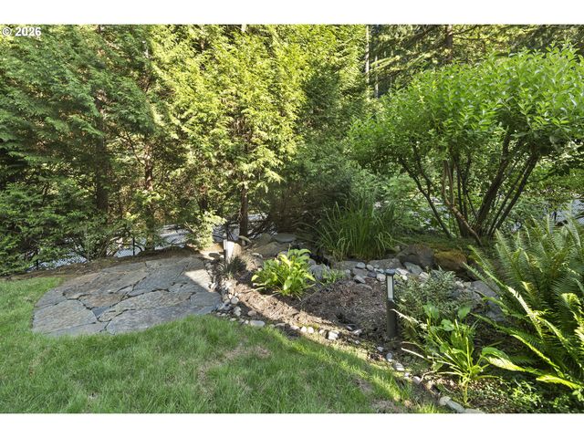 8525 Sw 181ST Ave, Beaverton, OR 97007
